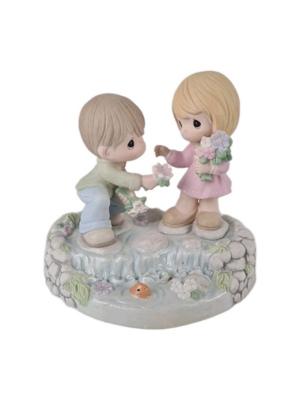 Precious Moments Members Only LOVING STARTS WITH YOU AND ME CC149001 Figurine